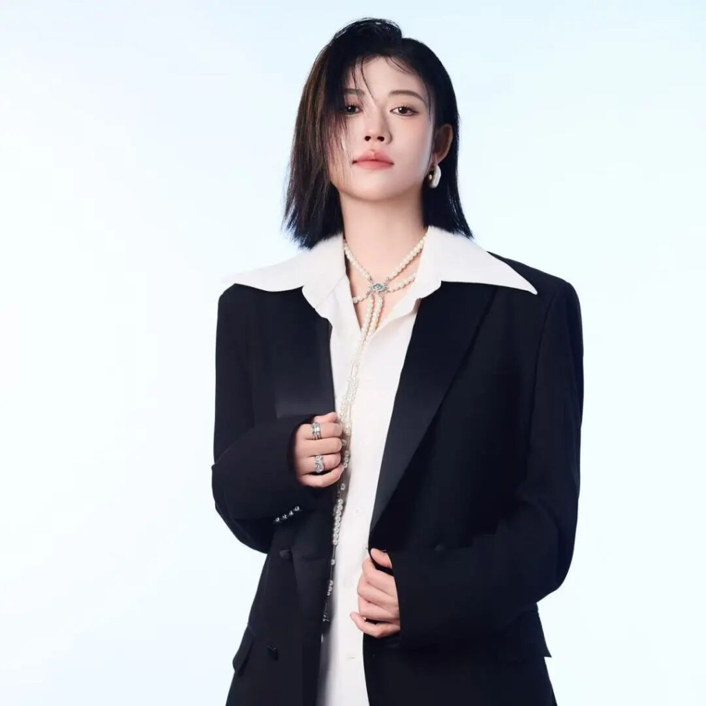 图片[8]-第15届10+3 SHOWROOM青年设计师扶持计划入选名单公布-掌上艺赛-全球设计大赛及作品征集网站!发布标志logo征集、工业大赛、包装大赛、文创大赛、旅游商品大赛、吉祥物征集、建筑大赛、服装大赛、广告语征集、歌曲征集、征文征名、摄影大赛、书法大赛资讯征集平台