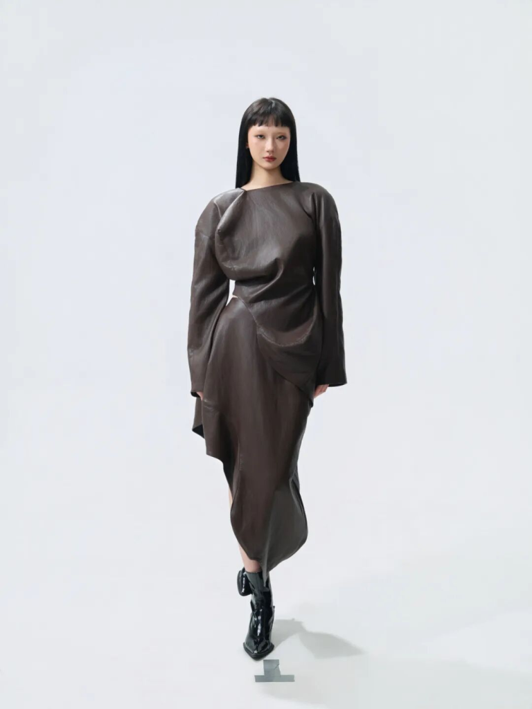 图片[48]-第15届10+3 SHOWROOM青年设计师扶持计划入选名单公布-掌上艺赛-全球设计大赛及作品征集网站!发布标志logo征集、工业大赛、包装大赛、文创大赛、旅游商品大赛、吉祥物征集、建筑大赛、服装大赛、广告语征集、歌曲征集、征文征名、摄影大赛、书法大赛资讯征集平台