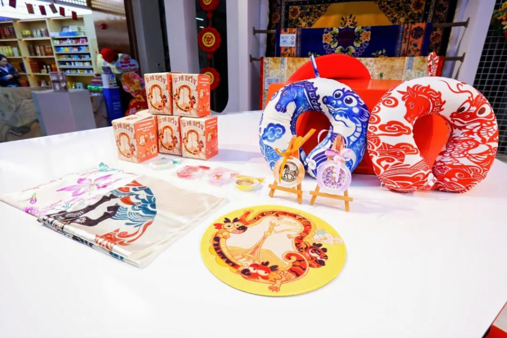 图片[10]-2025“这里是金昌”文旅 IP 创新大赛获奖名单-掌上艺赛-全球设计大赛及作品征集网站!发布标志logo征集、工业大赛、包装大赛、文创大赛、旅游商品大赛、吉祥物征集、建筑大赛、服装大赛、广告语征集、歌曲征集、征文征名、摄影大赛、书法大赛资讯征集平台