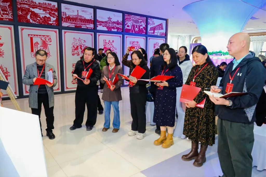 图片[11]-2025“这里是金昌”文旅 IP 创新大赛获奖名单-掌上艺赛-全球设计大赛及作品征集网站!发布标志logo征集、工业大赛、包装大赛、文创大赛、旅游商品大赛、吉祥物征集、建筑大赛、服装大赛、广告语征集、歌曲征集、征文征名、摄影大赛、书法大赛资讯征集平台